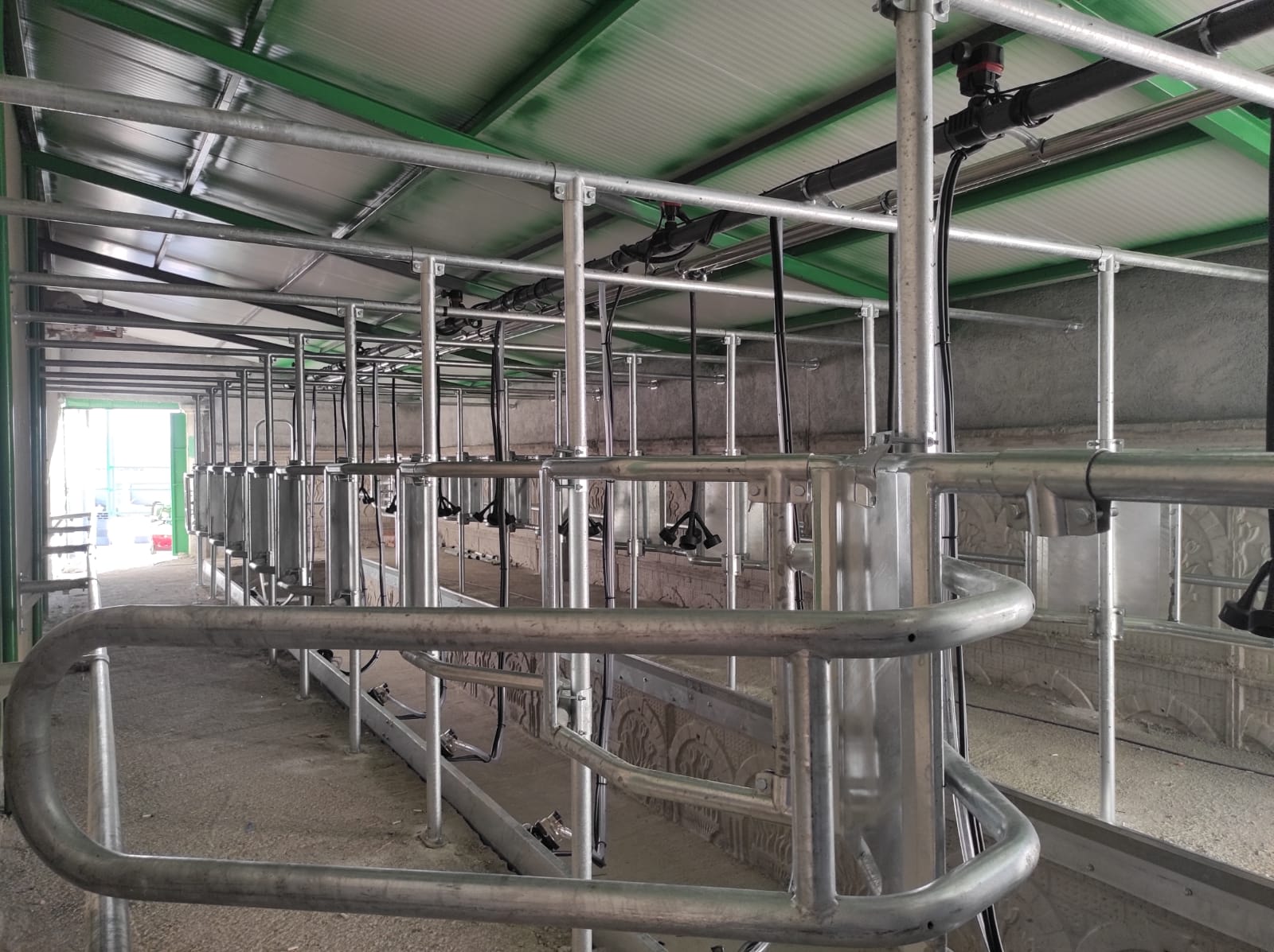 Çomaklı Mahallesi  2x9 İnOne Junior 1500 Midline Sağım Sistemi